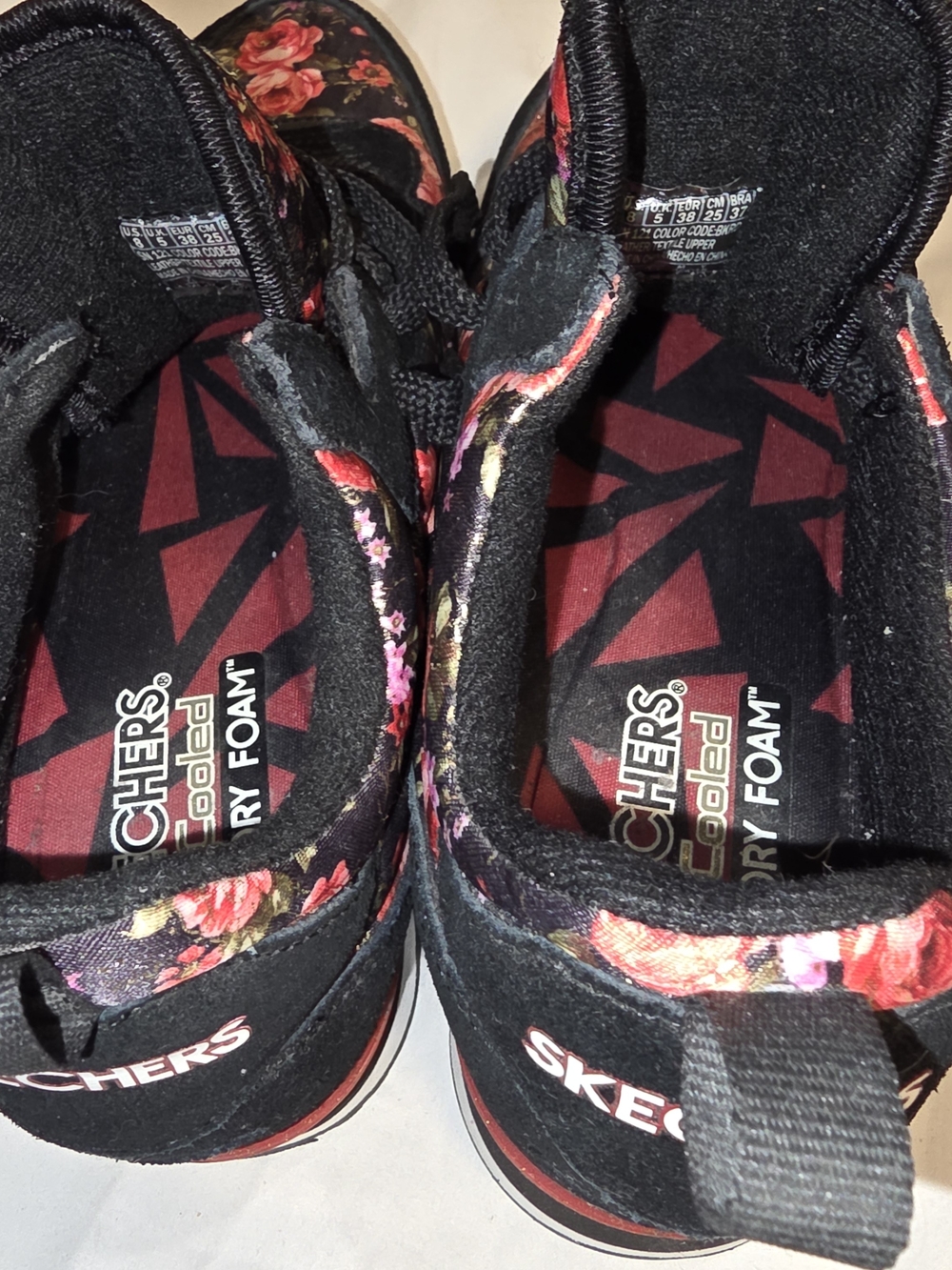 Skechers OG 85 Hollywood Rose Floral Sneakers Women’s Size 8 Black Pink Suede - Picture 5 of 8